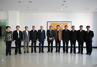 國(guó)家質(zhì)檢總局局長(zhǎng)王勇、副局長(zhǎng)支樹平、紀(jì)檢組長(zhǎng)王煒、總工程師張綱在&ldquo;全國(guó)質(zhì)量知識(shí)競(jìng)賽&rdquo;復(fù)賽現(xiàn)場(chǎng)親切接見中國(guó)質(zhì)量檢驗(yàn)協(xié)會(huì)秘書長(zhǎng)張軍、秘書長(zhǎng)助理張明